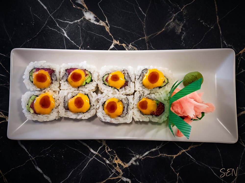 Spicy Tuna Roll*